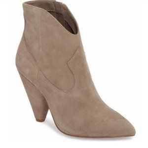 Vince Camuto Woman's  ankle Boots Size 5